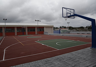 Κλειστά σχολεία σε όλη τη χώρα – Τι ισχύει στην Αττική, σε ποιους δήμους θα γίνει τηλεκπαίδευση