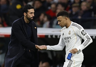 «Έβραζε» με τη διαιτησία ο Αρμπελόα: «Δεν είναι η πρώτη φορά που συμβαίνει αυτό…»