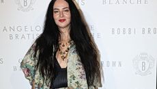 Ζενεβιέβ Μαζαρί: Εντυπωσιακή στην πρεμιέρα του «The Devil Wears Prada 2» στο Λονδίνο