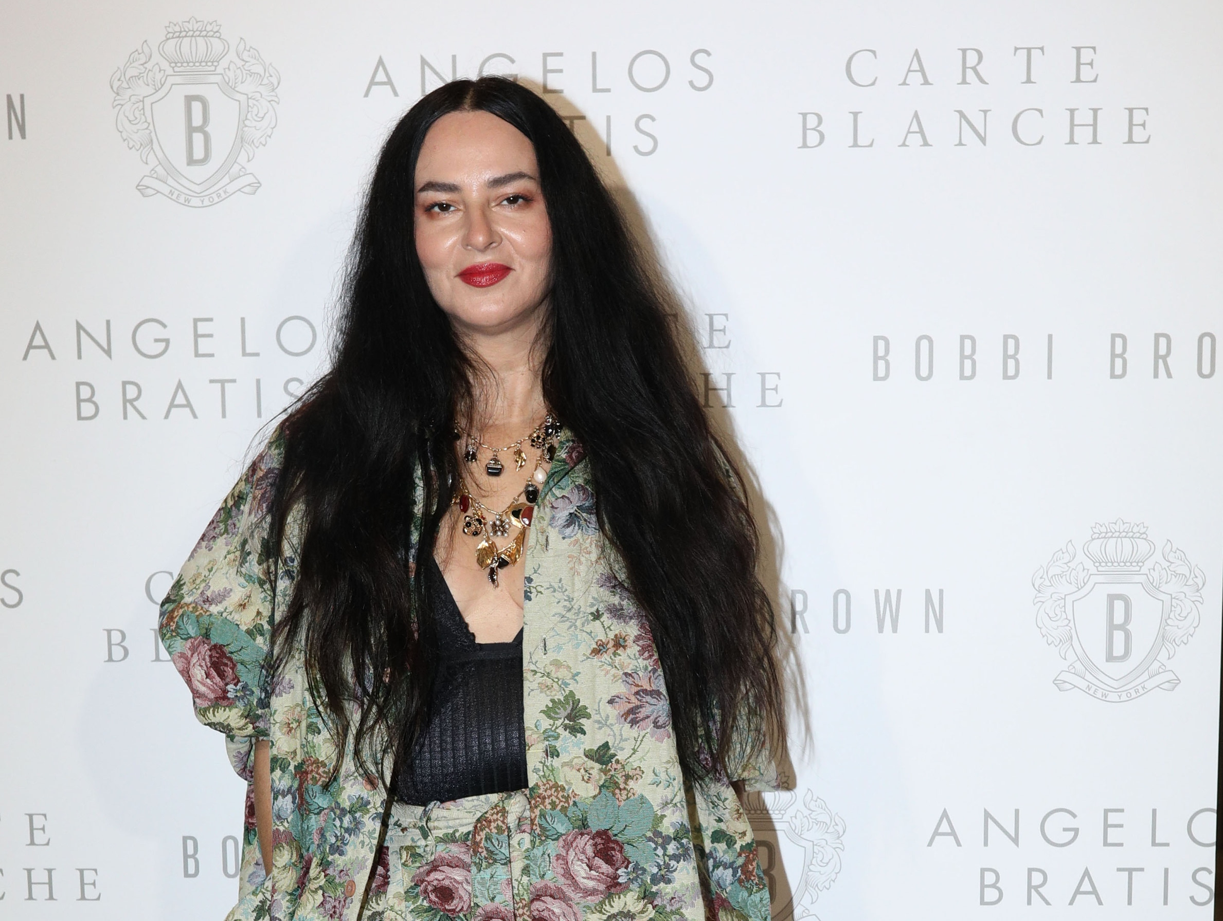 Ζενεβιέβ Μαζαρί: Εντυπωσιακή στην πρεμιέρα του «The Devil Wears Prada 2» στο Λονδίνο