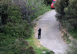 ΣΥΡΙΖΑ για δολοφονία 43χρονης: Η κυβέρνηση να σταματήσει να αρνείται τη νομική αναγνώριση του όρου «γυναικοκτονία»