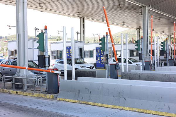 Κουτσούμπας: Απαιτείται η δωρεάν διέλευση από τα διόδια τις μέρες του Πάσχα