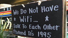 Πώς η Gen Z ηγείται του κινήματος της ψηφιακής αποτοξίνωσης