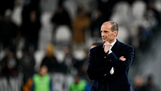 «Κούρσα» για δύο ο πάγκος της Σκουάντρα Ατζούρα