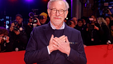 Ο Στίβεν Σπίλμπεργκ χειροκροτά τον Ντενί Βιλνέβ για το «Dune»