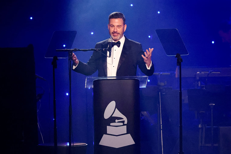 Ο Τζίμι Κίμελ σχολιάζει τις δηλώσεις της Μελάνια περί Έπσταϊν