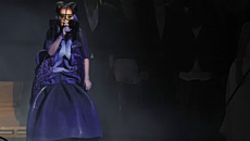 Η Björk ετοιμάζει ένα rave στην Ισλανδία με φόντο την ηλιακή έκλειψη