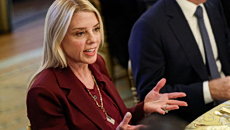 Ο Τραμπ απέλυσε τη γενική εισαγγελέα Μπόντι – Αργούσε να διώξει επικριτές και αντιπάλους του