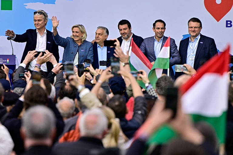 Δημοκρατική στροφή ή παρένθεση; - Η συντριπτική ήττα του Όρμπαν και τα μηνύματα για την Ακροδεξιά