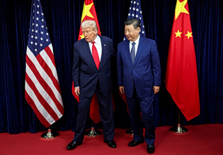 H Κίνα ελπίζει να κερδίσει από τον πόλεμο στο Ιράν – Περιμένοντας την αμερικανική αυτοκρατορία να καταρρεύσει