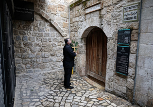 Ιεροσόλυμα: Εντός της ημέρας οι τελικές αποφάσεις για την τελετή αφής του Αγίου Φωτός