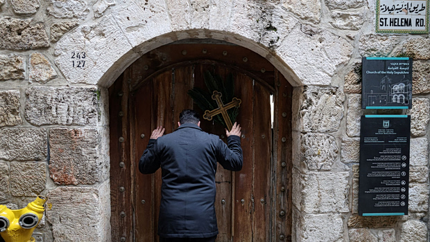 Το Άγιο Φως και οι ισορροπίες ανάμεσα σε Ισραήλ και Χριστιανικές Εκκλησίες