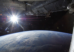 Πόλεμος των άστρων: Προειδοποίηση- σοκ των ΗΠΑ για ρωσική πυρηνική επίθεση στο διάστημα