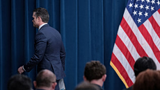 Οι ΗΠΑ επιτέθηκαν στο Ιράν και ίσως ζητήσουν σε τρίτα κράτη να «πληρώσουν τη ζημιά» – Δεν θα ήταν η πρώτη φορά