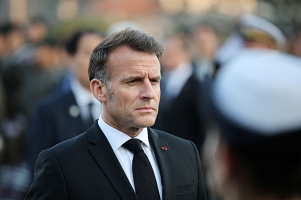 Μακρόν κατά Τραμπ: Αν δημιουργούμε αμφιβολίες για το ΝΑΤΟ, το αδειάζουμε από την ουσία του