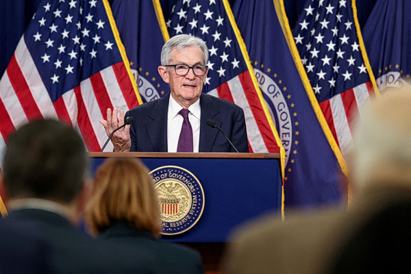 Fed: Σενάρια πολέμου και αυξήσεις επιτοκίων – Τι έδειξαν τα πρακτικά