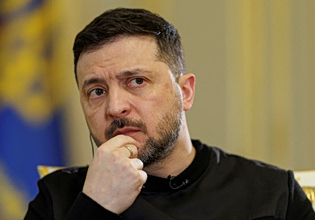 Ζελένσκι: Στην Κωνσταντινούπολη για συνάντηση με τον Ερντογάν