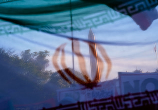 Πώς ζυγίζει η ελληνική αγορά την εκεχειρία στη Μέση Ανατολή