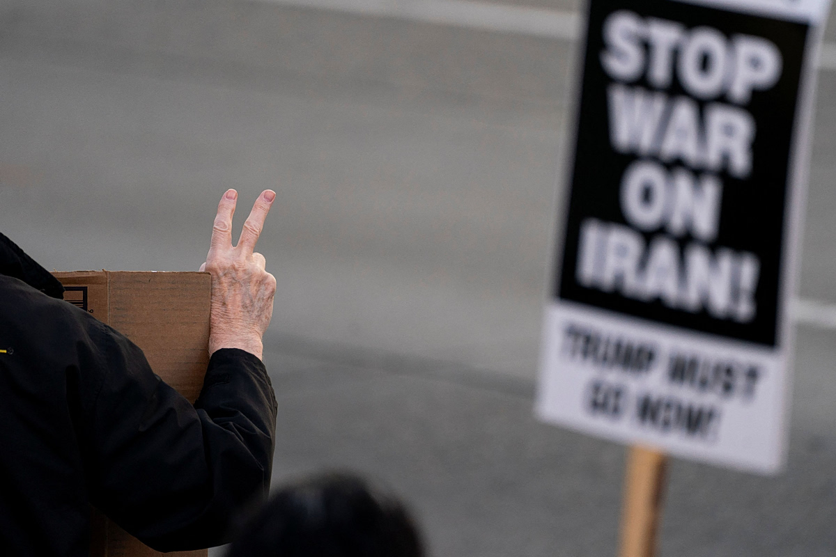 Εκεχειρία με Ιράν και ΗΠΑ να δηλώνουν νικητές – Την Παρασκευή οι διαπραγματεύσεις με Γκαλιμπάφ και Βανς