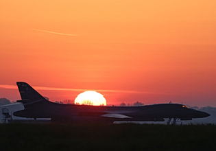 Εκεχειρία με Ιράν και ΗΠΑ να δηλώνουν νικητές – Την Παρασκευή οι διαπραγματεύσεις με Γκαλιμπάφ και Βανς