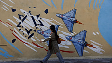 «Χρυσές» επενδύσεις 2,12 δισ. δολαρίων στους καπνούς του πολέμου