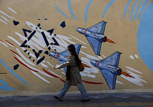 ΗΠΑ vs Ιράν: Ο «λογαριασμός» ενός αδιέξοδου πολέμου