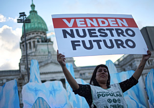 Αργεντινή: Εξορύξεις σε οικολογικά ευαίσθητες περιοχές παγετώνων προωθεί η κυβέρνηση Μιλέι – Θύελλα αντιδράσεων