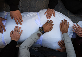 Γάζα: Ισραηλινή αεροπορική επιδρομή στον καταυλισμό Αλ-Μπουρέιτζ σκότωσε τουλάχιστον 6 Παλαιστινίους