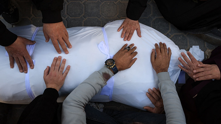 Γάζα: Ισραηλινή αεροπορική επιδρομή στον καταυλισμό Αλ-Μπουρέιτζ σκότωσε τουλάχιστον 6 Παλαιστινίους