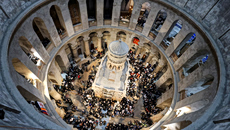 Ιερουσαλήμ: Η τελετή Αφής του Αγίου Φωτός σε ζωντανή μετάδοση