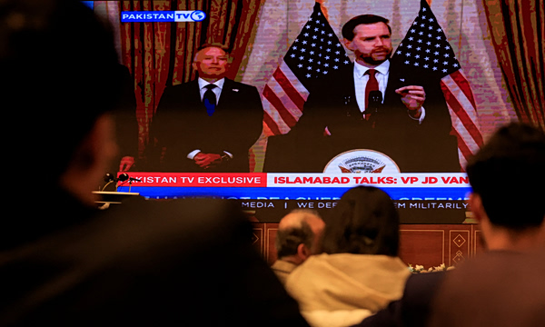 «Θολό τοπίο» μετά το τελεσίγραφο και την αποχώρηση Βανς από τις διαπραγματεύσεις – Αιματηρές επιθέσεις του Ισραήλ στον Λίβανο