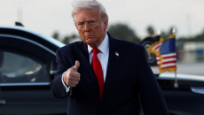 Ο Τραμπ απειλεί ξανά «να αφανίσει το Ιράν μέσα σε μία ώρα» – Αλλά πιστεύει ότι τελικά θα πάρει αυτό που θέλει