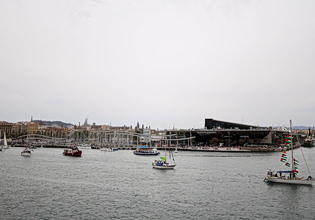 Το Ισραήλ αναχαιτίζει στολίσκο που κατευθύνεται στη Γάζα, ανοιχτά της Κρήτης