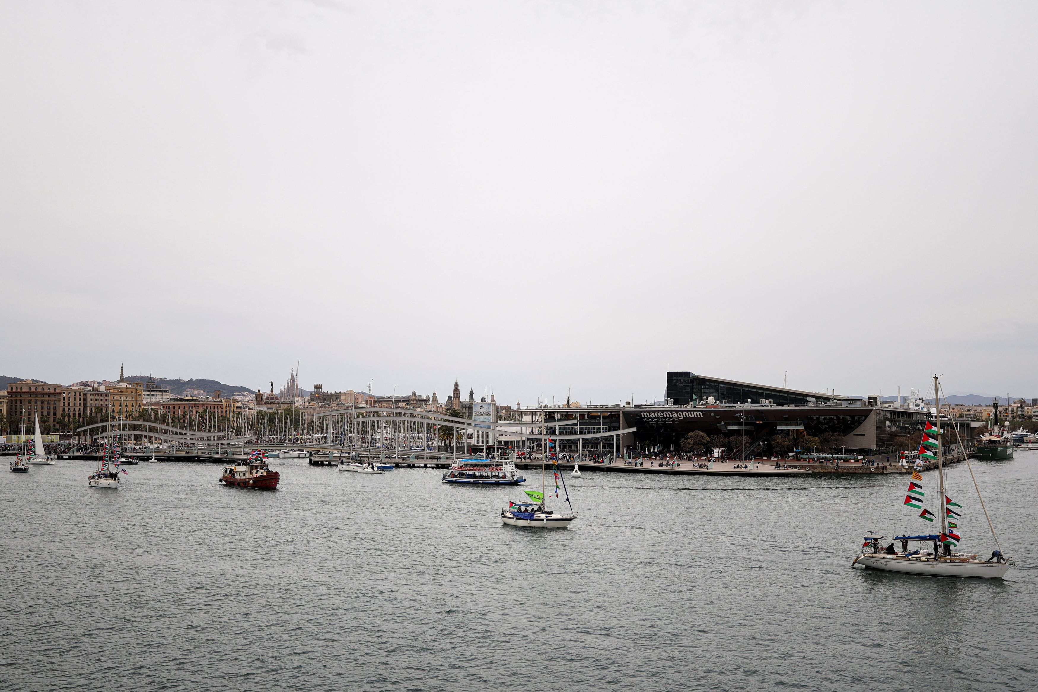 Το Ισραήλ αναχαιτίζει στολίσκο που κατευθύνεται στη Γάζα, ανοιχτά της Κρήτης