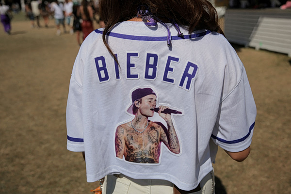 Τζάστιν Μπίμπερ, Μπίλι Άιλις, SZA και Sexyy Red: Νοσταλγία στο κόκκινο στη σκηνή του Coachella