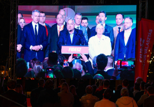 Δούκας για ήττα Όρμπαν: Κανένα καθεστώς που εργαλειοποιεί το κράτος δικαίου δεν είναι αήττητο