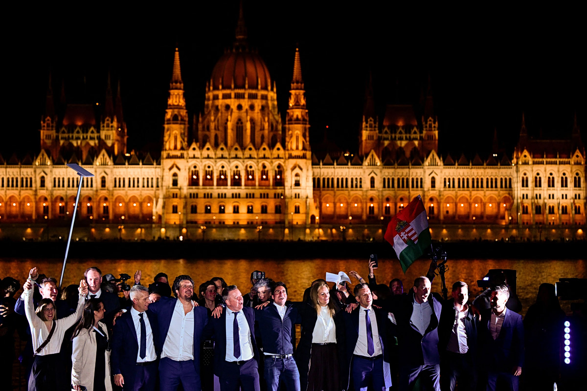 Μάνατζερ, νέα πρόσωπα και πρώην ορμπανικοί – Η «στρατιά» του Μαγιάρ για αλλαγή στην Ουγγαρία