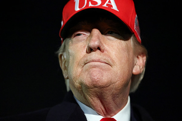 Η ψυχική ισορροπία του Τραμπ ξανά υπό αμφισβήτηση – Θα μπορούσε ένα άρθρο του Συντάγματος να τον καθαιρέσει;