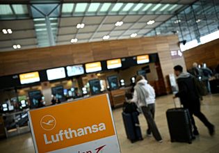 Η Lufthansa θα ακυρώσει 20.000 πτήσεις μικρών αποστάσεων για εξοικονόμηση καυσίμων