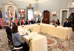 Λίβανος-Ισραήλ συμφώνησαν για άμεσες διαπραγματεύσεις – Ο Βανς επικεφαλής πιθανών νέων συνομιλιών με το Ιράν