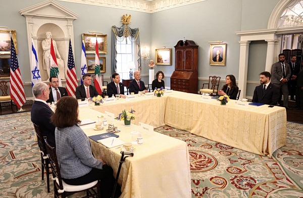 Λίβανος-Ισραήλ συμφώνησαν για άμεσες διαπραγματεύσεις – Τραμπ: Συνομιλίες με το Ιράν μπορεί να ξαναρχίσουν σύντομα