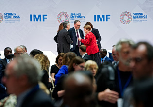 ΔΝΤ: Η προειδοποίηση για τις τιμές του πετρελαίου – «Να προετοιμαστούμε για δύσκολους καιρούς»