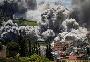 Το Ισραήλ κατέστρεψε την τελευταία γέφυρα που συνδέει τον Λίβανο με την υπόλοιπη χώρα – Διπλωματικό μπαράζ για συνομιλίες