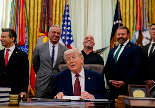 Πράσινο φως από τον Τραμπ σε ψυχεδελικές θεραπείες – Έμφαση στους βετεράνους πολέμου