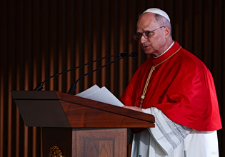 «Δεν με ενδιαφέρει να μπω σε αντιπαράθεση με τον Ντόναλντ Τραμπ», λέει ο πάπας Λέων