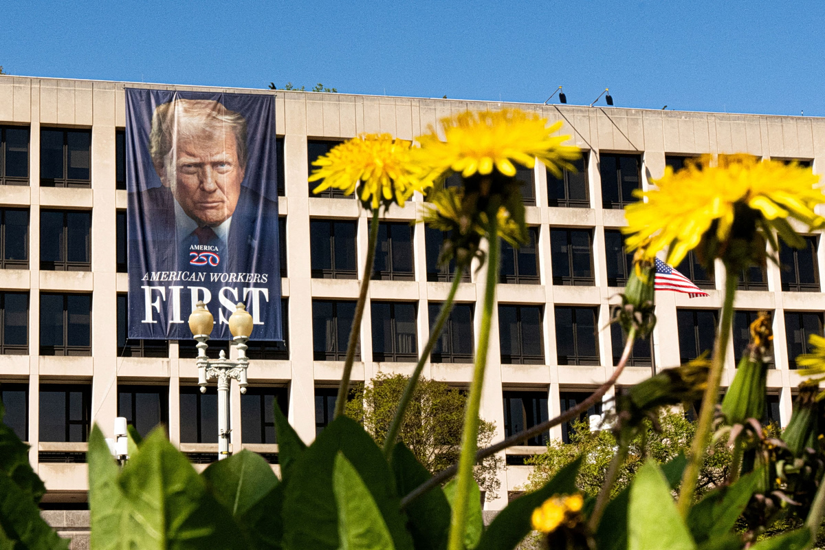 ΗΠΑ: Οι Δημοκρατικοί κέρδισαν δημοψήφισμα για τον εκλογικό χάρτη στη Βιρτζίνια – Νοθεία καταγγέλλει ο Τραμπ