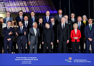 ΕΕ: Οι Ευρωπαίοι ηγέτες αποκλείουν την ταχεία ένταξη της Ουκρανίας στην Ένωση