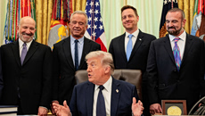 Το ιστορικό των προθεσμιών και των απειλών του Τραμπ για το Ιράν