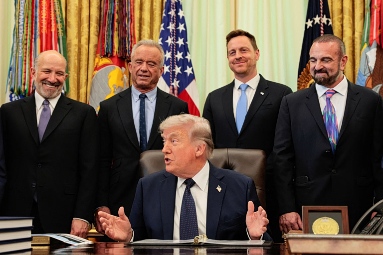 Το ιστορικό των προθεσμιών και των απειλών του Τραμπ για το Ιράν