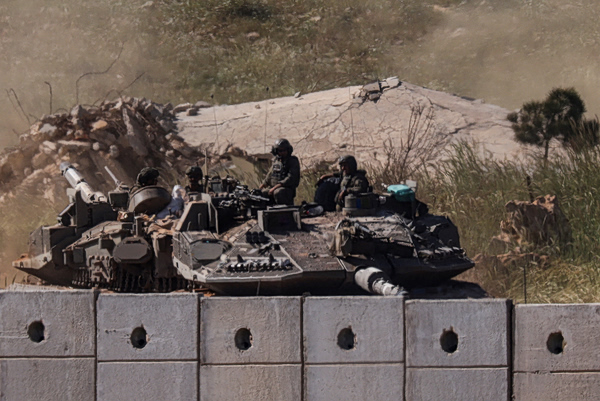 Λίβανος: Στην κόψη του ξυραφιού η εκεχειρία – Χεζμπολάχ και Ισραήλ συνεχίζουν τις επιθέσεις -Θεατής η Βηρυτός